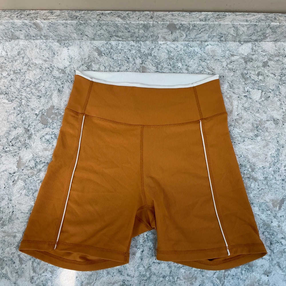 WILO The Label Biker Shorts Large Ochre Orange Ribbed High Rise Contrast Piping